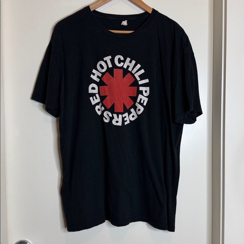 Red hot Chilli Peppers Tee